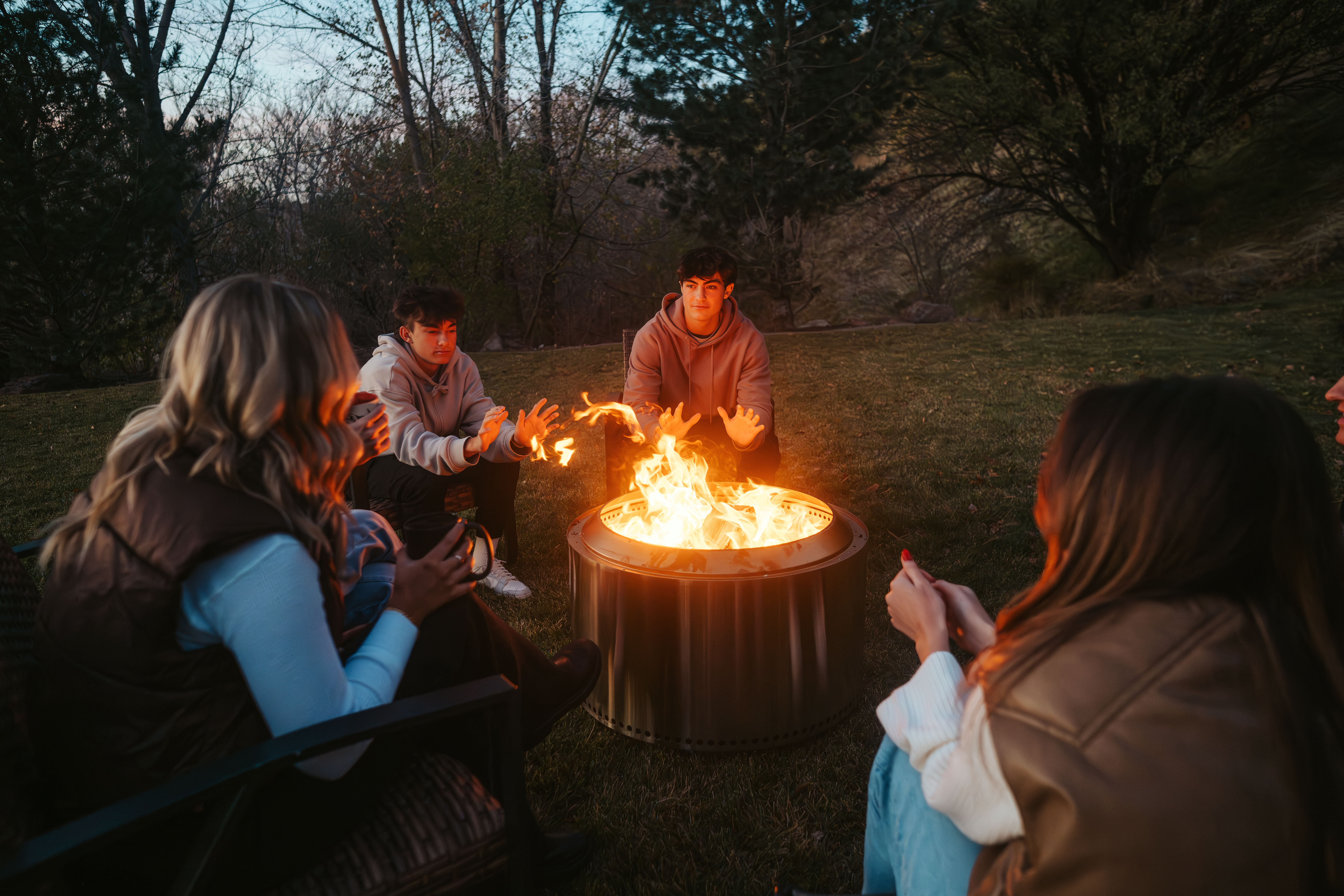 Ranger 15" Fire Pit + Stand Bundle